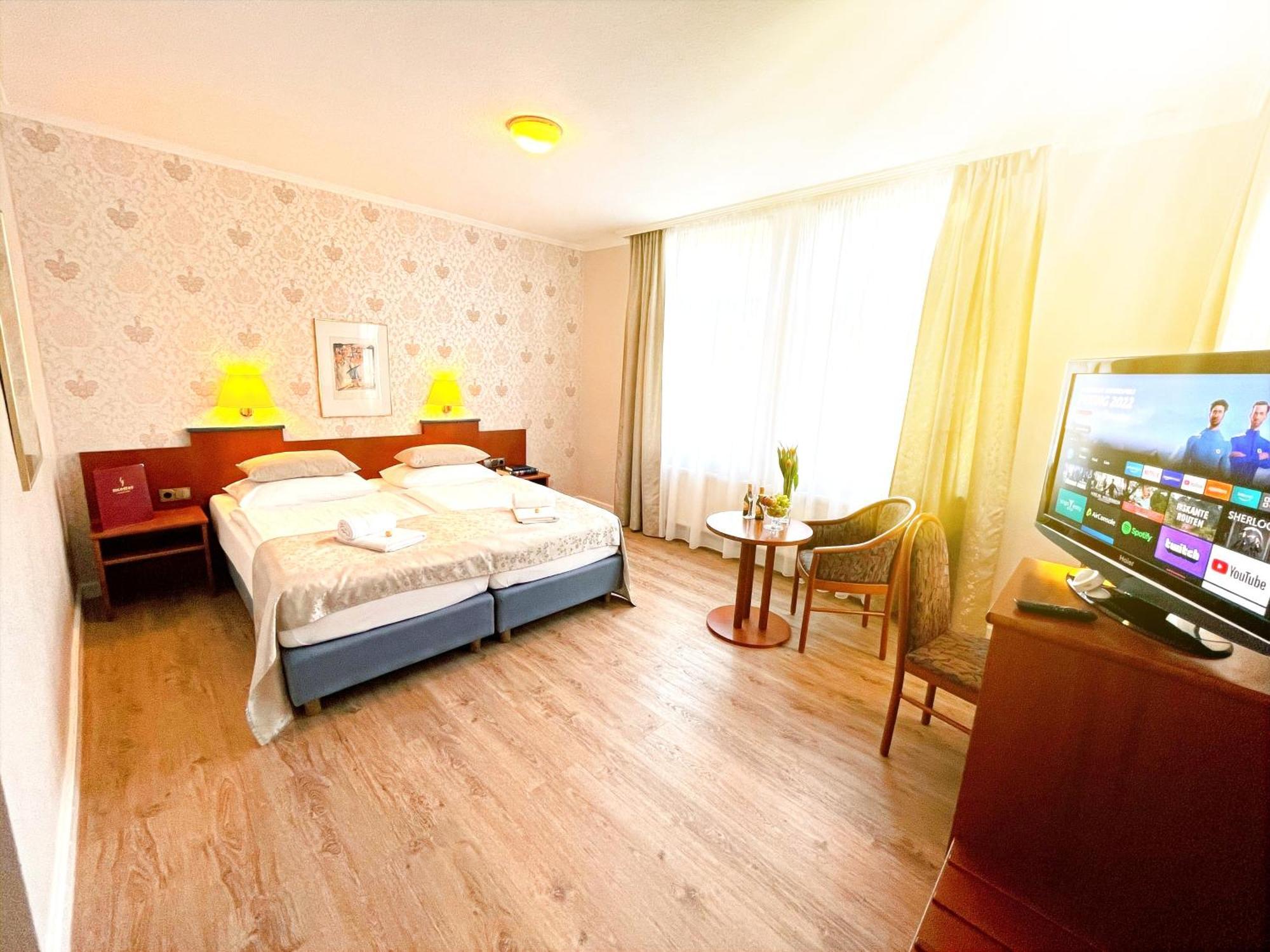 Hotel Kolossos Düsseldorf - Neuss Habitación foto